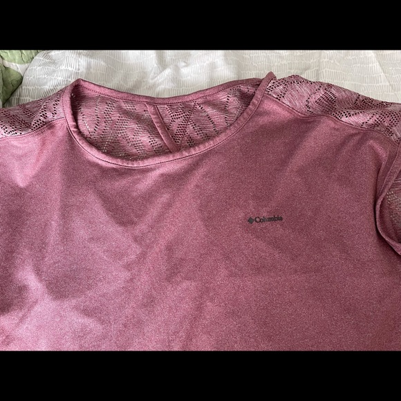 Columbia women’s active wear shirts - Picture 5 of 5